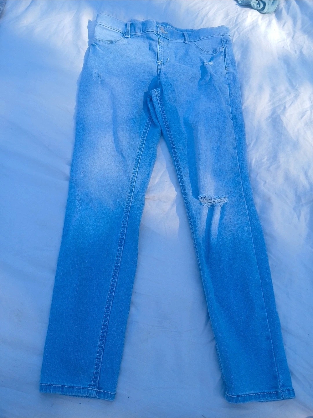 wonder nation Light Blue Skinny Jeans with Knee Distress